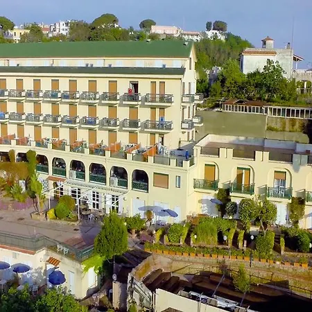 Suisse Thermal Village Hotell